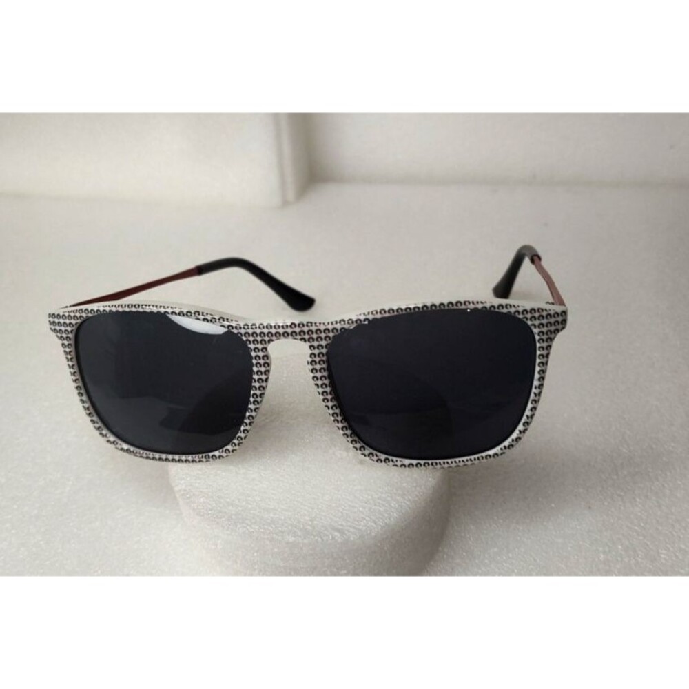 I Am OneBlood Polka Dot Sunglasses White Black Square Frame Dark Lens Unisex